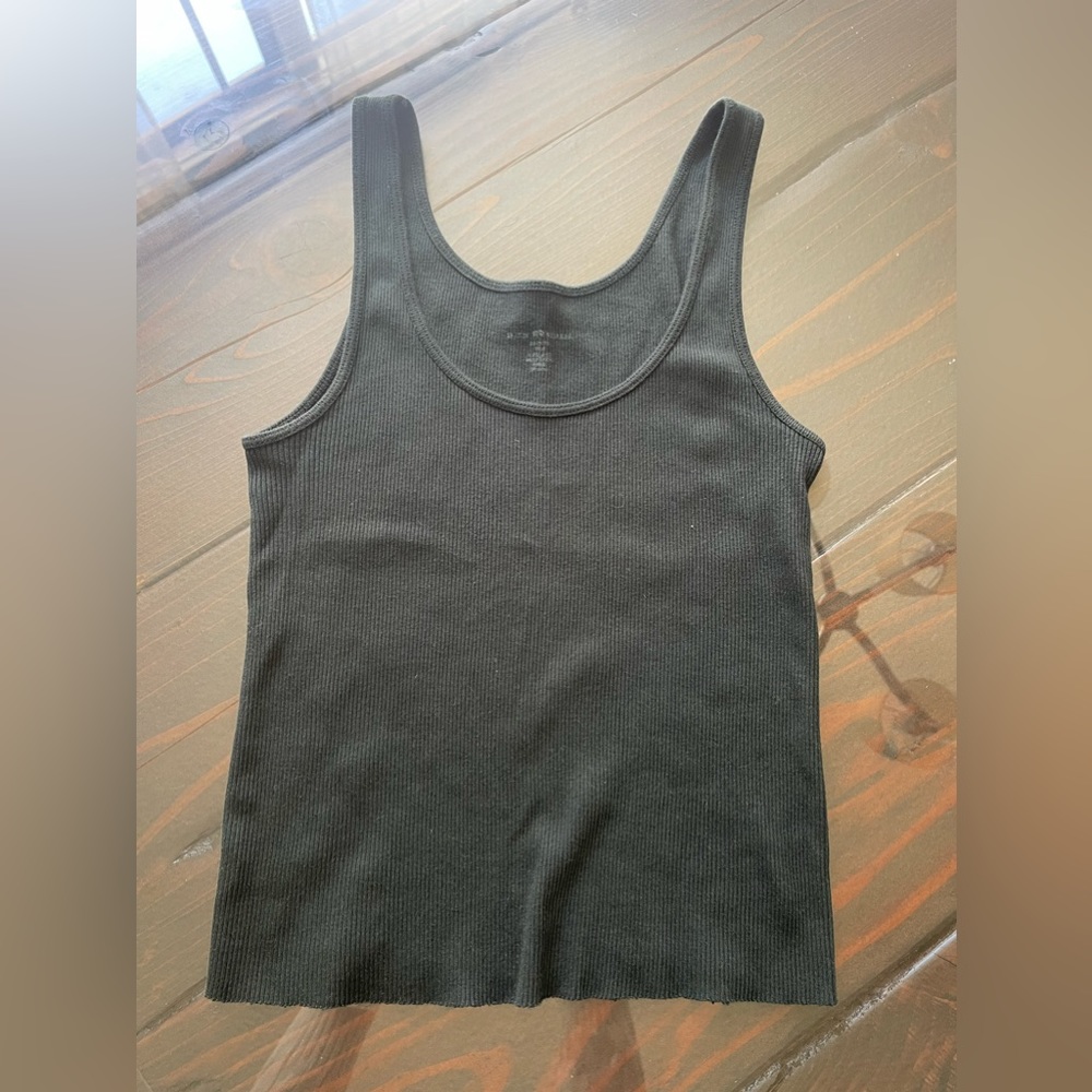 BRANDY MELVILLE DARK GREEN TANK